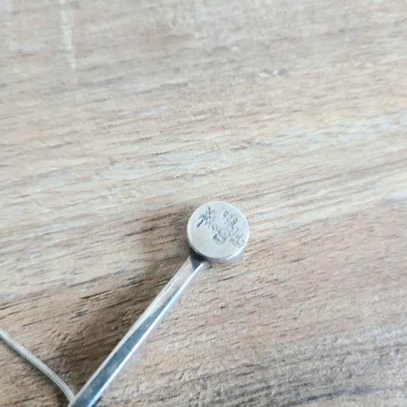 Sterling silver pendant with mother of pearl stone. - Picture 6 of 7